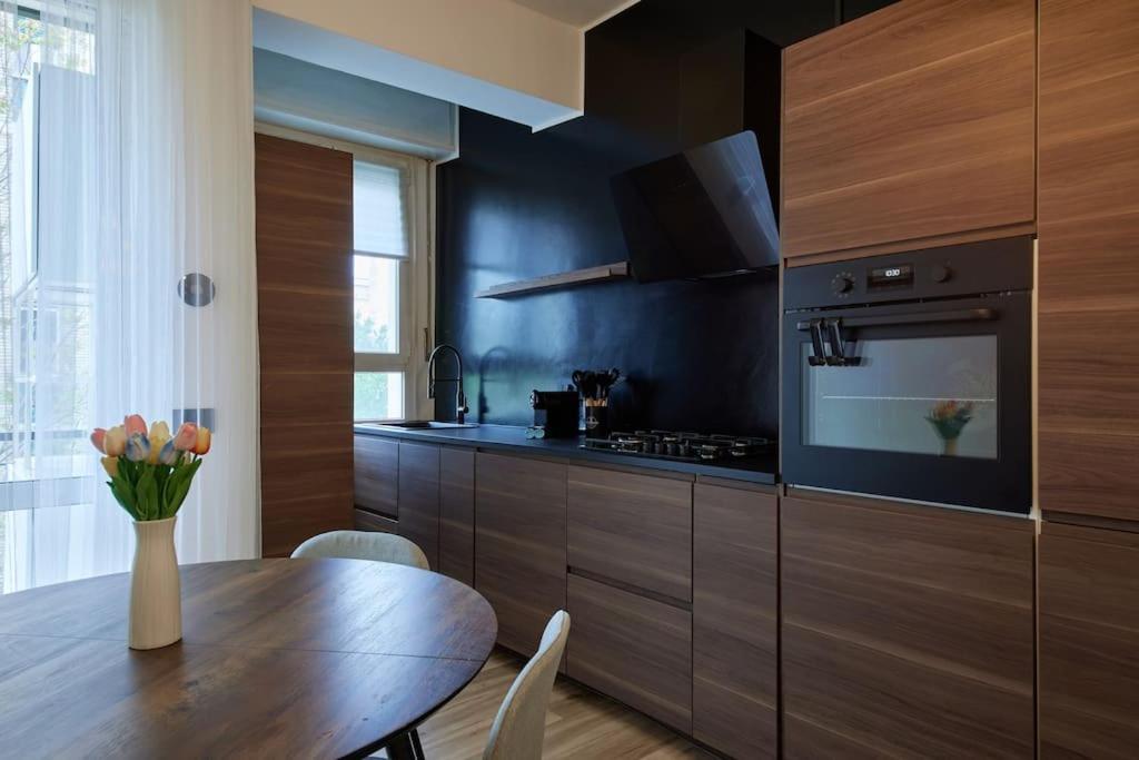 Cozy Stay San Siro Stadium & Spa Escape ミラノ エクステリア 写真